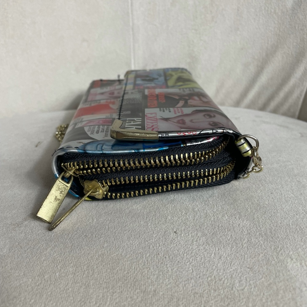 Vogue Magazine Cover Print Wallet Style Purse Shoulder Multicolor Vinyl Clutch - Picture 10 of 14